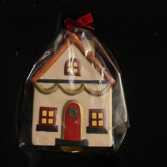 🎄Our Christmas together 2001 Hallmark box ornaments NIB 🎄 - Picture 6 of 13